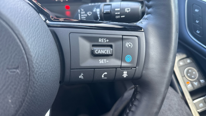 Nissan Qashqai 1.3 DiG-T MH 158 Tekna+ 5dr Petrol Hatchback